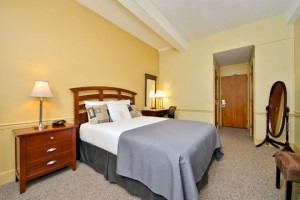 King Traditional Suite