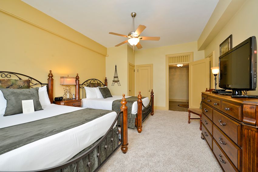 Williamsport Hotel Lodging: 1 & 2 Bedroom Suites